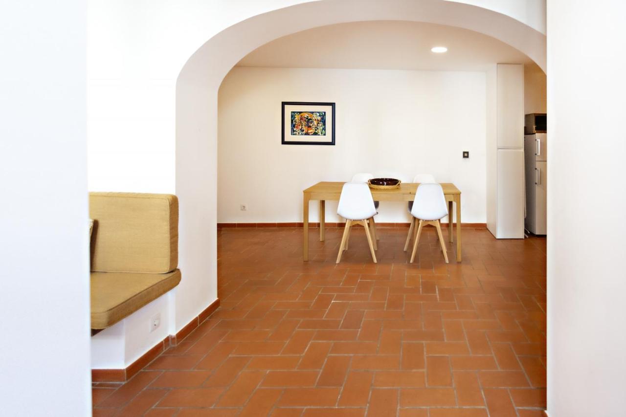 Yellow Stripe Tavira